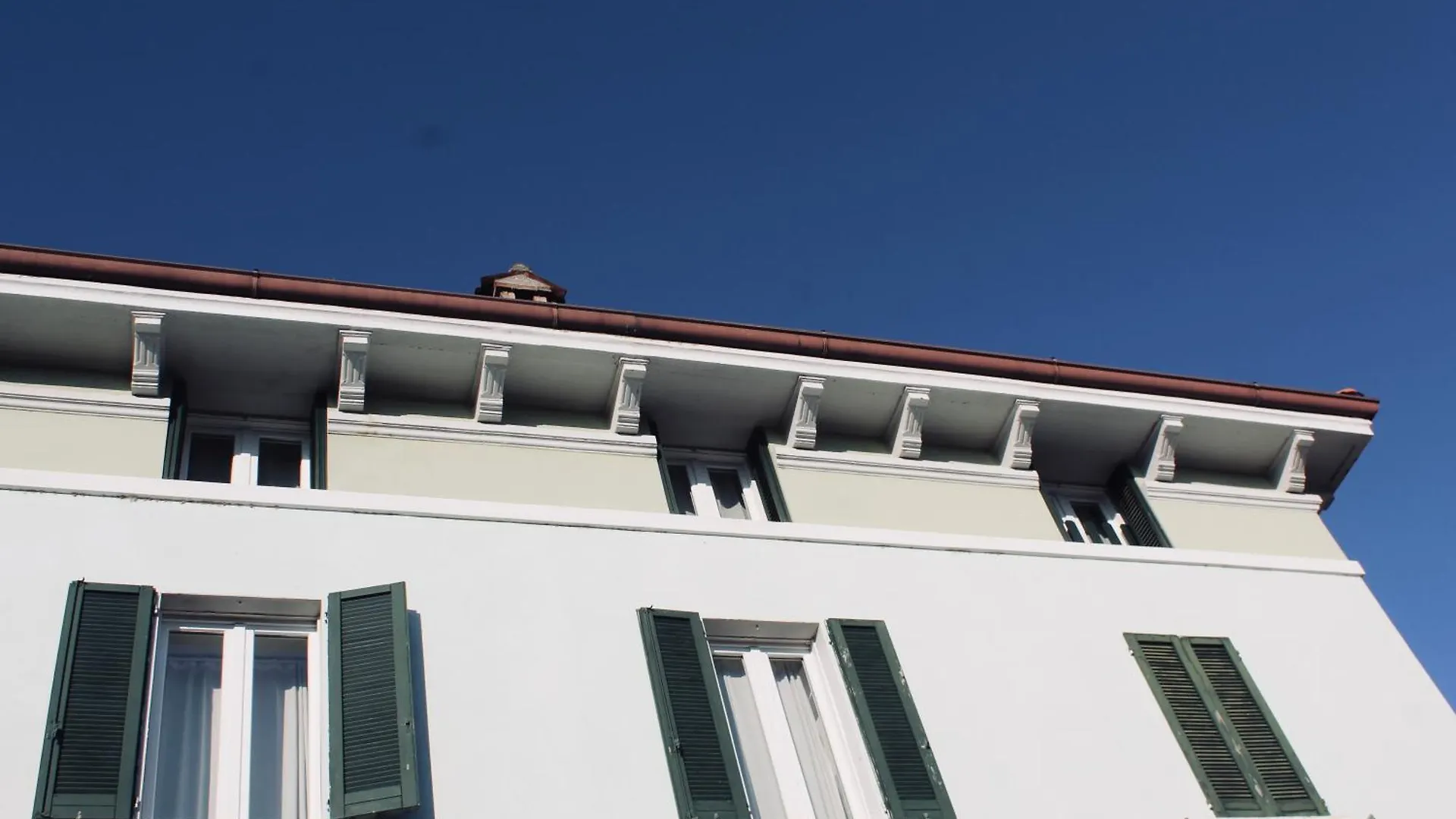 Aparthotel L'Angelica Holiday Home Desenzano del Garda Italy