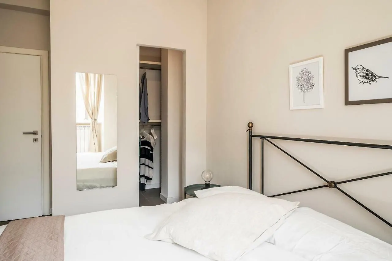 Aparthotel L'Angelica Holiday Home Desenzano del Garda