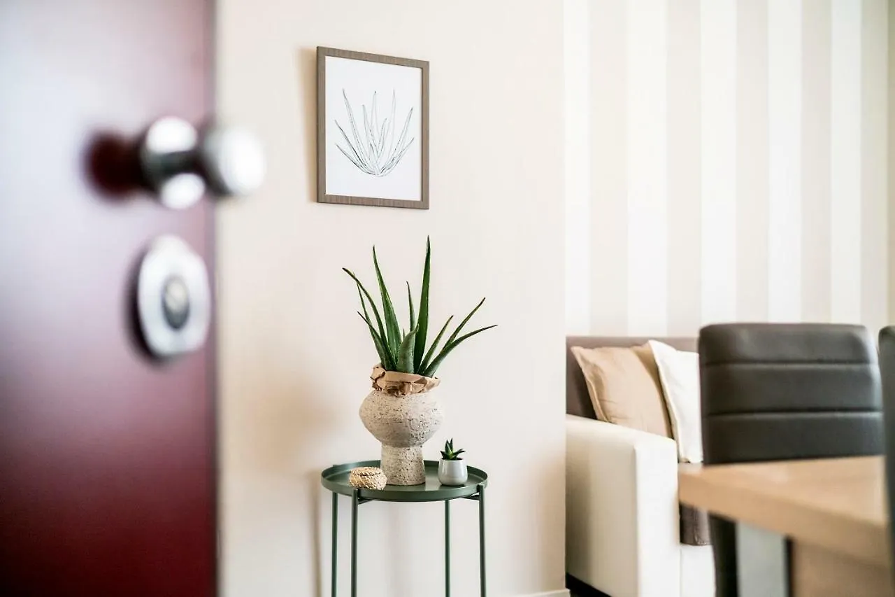L'Angelica Holiday Home Desenzano del Garda Aparthotel